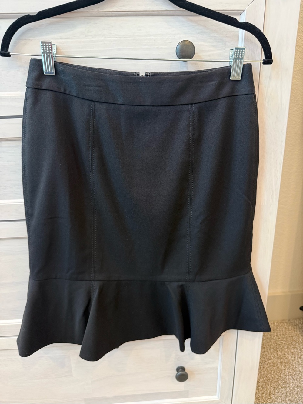 White House Black Market Skirt Size 4